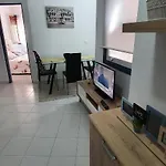 Fabulous 2-bedroom Right On The Of Crstianos Apartment Arona (Tenerife)
