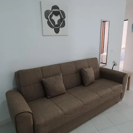 Daire Fabulous 2-bedroom Right On The Of Crstianos