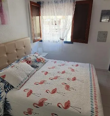 Lägenhet Fabulous 2-bedroom Right On The Of Crstianos *