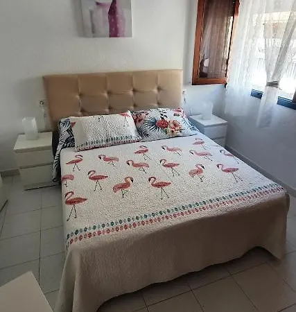 Lägenhet Fabulous 2-bedroom Right On The Of Crstianos *