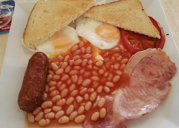 Fabulous 2-bedroom Right On The Of Crstianos