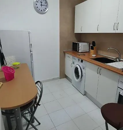Fabulous 2-bedroom Right On The Of Crstianos Appartement *
