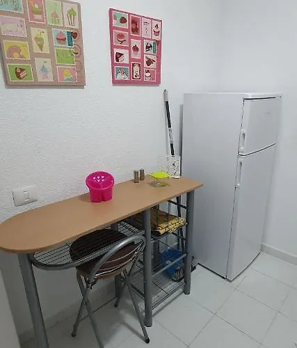 Appartement Fabulous 2-bedroom Right On The Of Crstianos Arona (Tenerife)